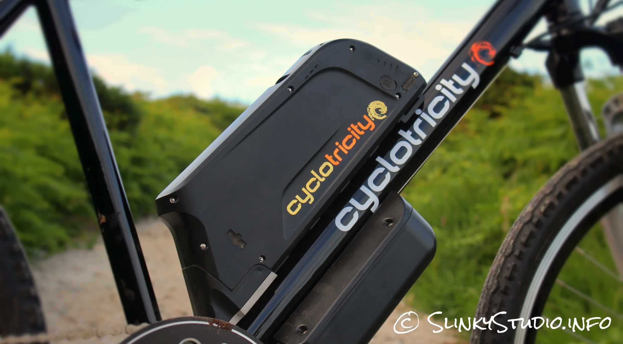 Cyclotricity Revolver 500W eBike Review Slinky Studio